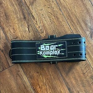 Bear Komplex Black lifting belt